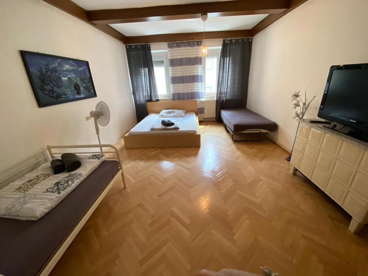 Apartment4U Graz Bagian luar foto